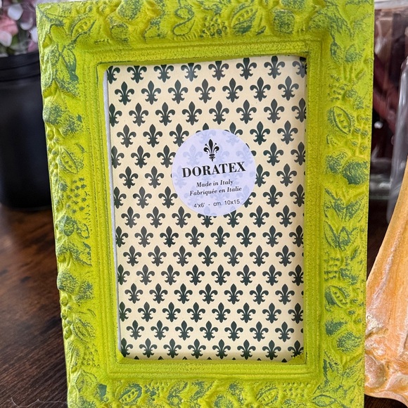 Vintage-Inspired Frame Trio - Lime, Peach, Mint - Picture 2 of 4